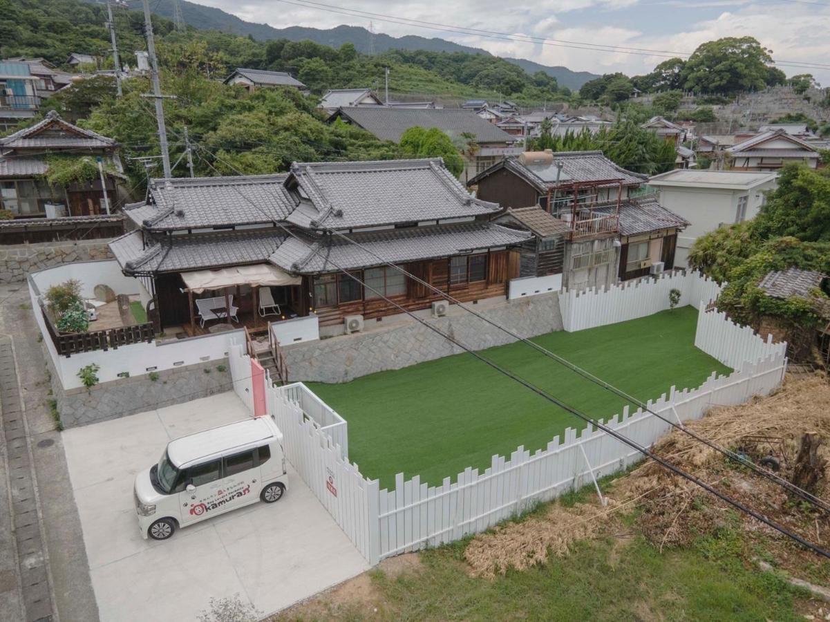 ドッグラン併設 しまなみ御殿 Imabari Railway Station Exterior foto
