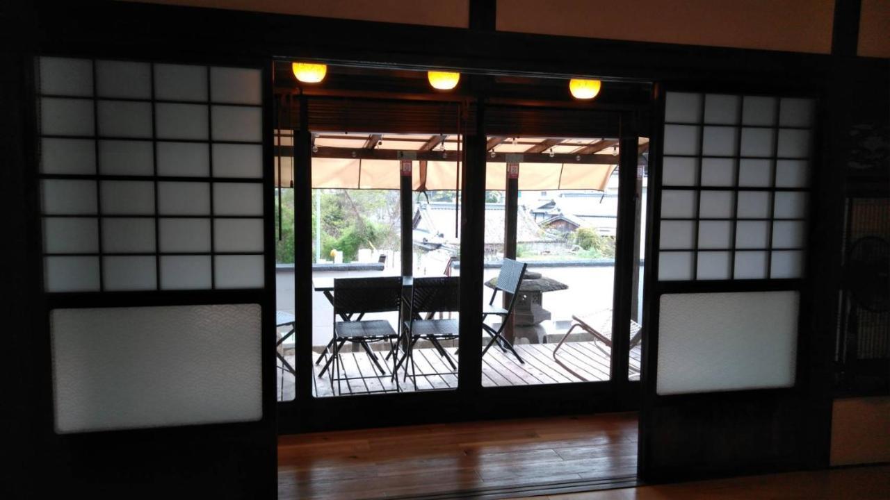 ドッグラン併設 しまなみ御殿 Imabari Railway Station Exterior foto